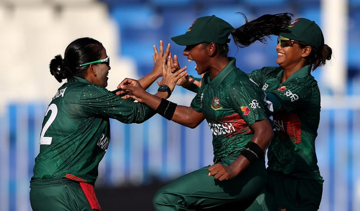 দশ বছরের অপেক্ষার অবসান ঘটিয়ে বাংলাদেশ পেল কাঙ্ক্ষিত জয়