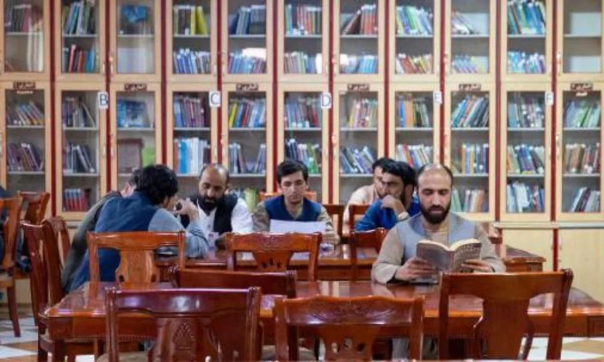 বিশ্ববিদ্যালয়ে নারীদের লেখা বই নিষিদ্ধ করল তালেবান