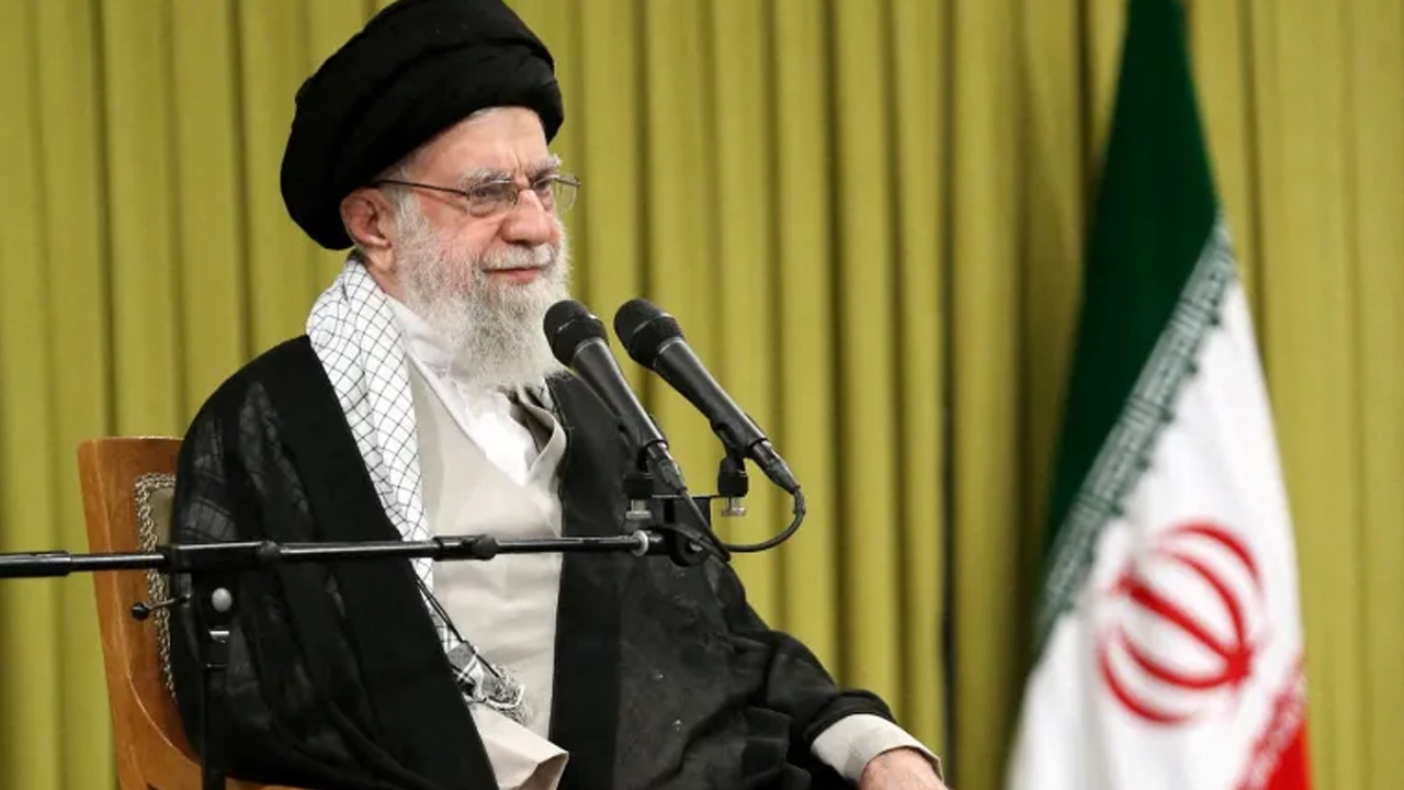 যুক্তরাষ্ট্রের সঙ্গে আলোচনায় বসে লাভ নেই, বরং ক্ষতি : খামেনি