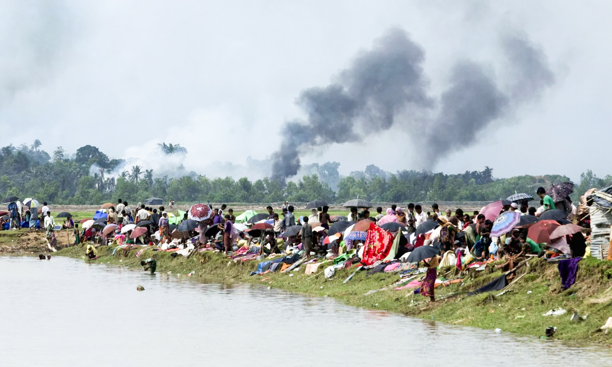 রোহিঙ্গা গ্রাম ধ্বংস করে সেনাঘাঁটি গড়েছে মিয়ানমার: জাতিসংঘ