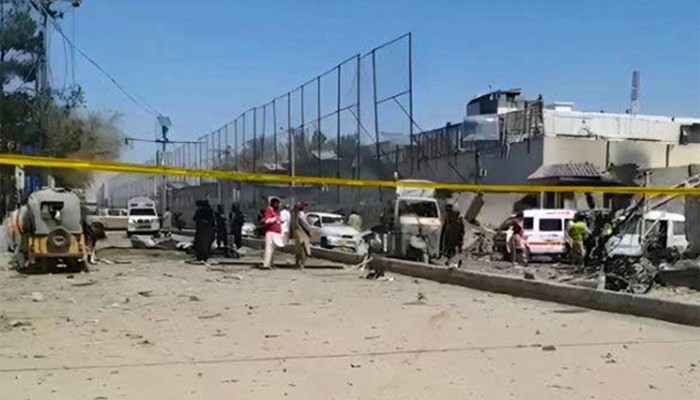 পাকিস্তানে বোমা হামলায় নিহত ১০, ভারতকে দোষারোপ