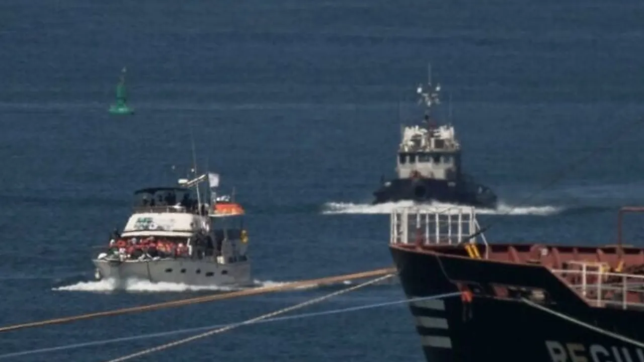 একটি ছাড়া সুমুদ ফ্লোটিলার সব নৌযান ইসরায়েলের দখলে