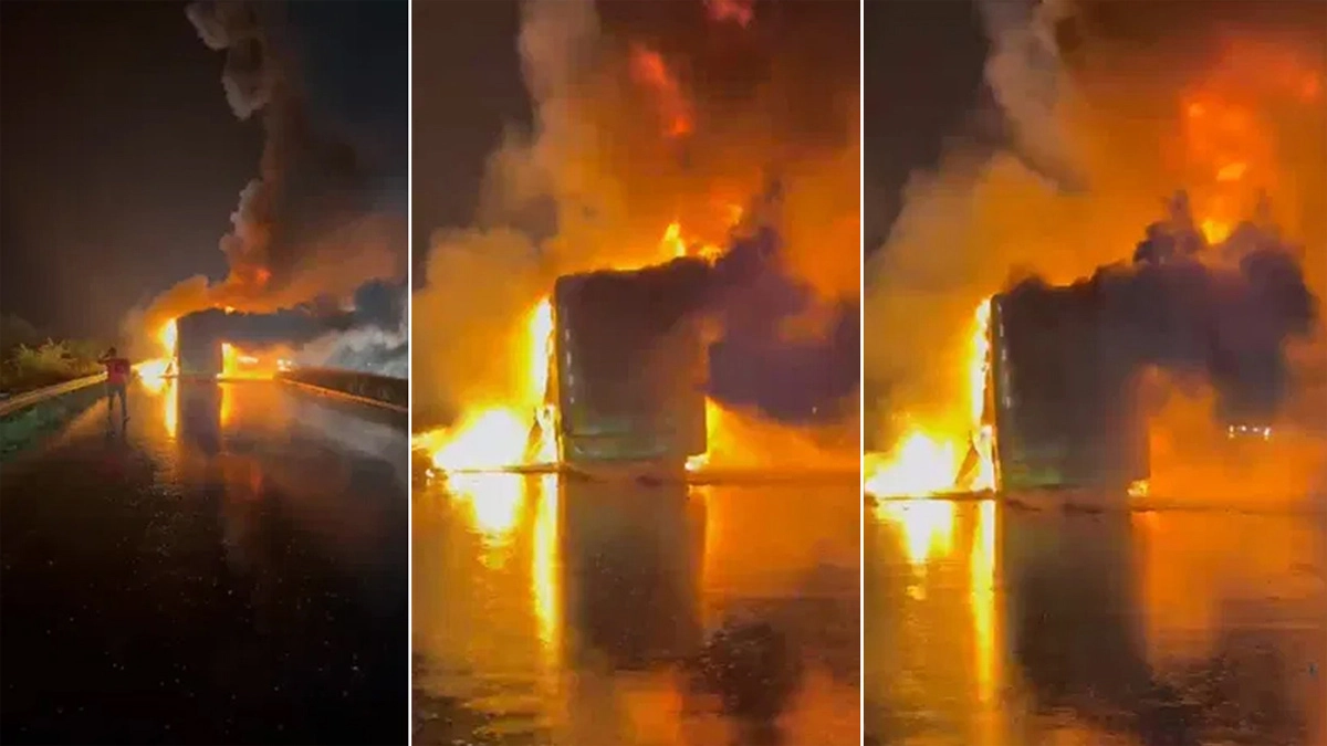 ভারতে চলন্ত বাসে ভয়াবহ আগুন, বহু হতাহতের শঙ্কা