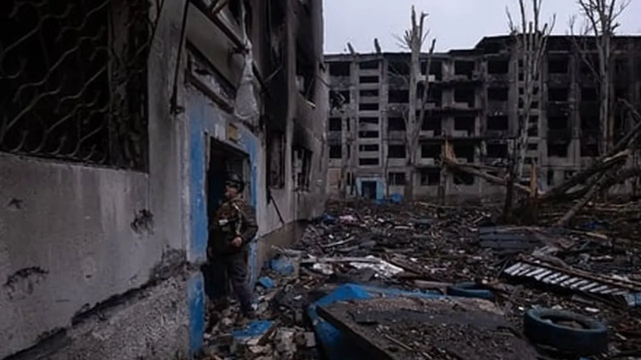 রাশিয়ার তেল শোধনাগারে হামলা