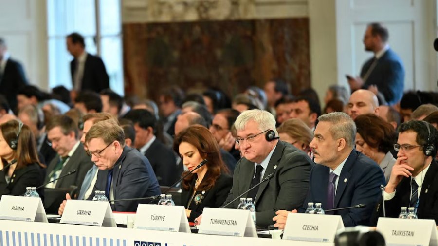 রাশিয়ার সঙ্গে ‘আপস নয়, শান্তি’ চায় ইউক্রেন