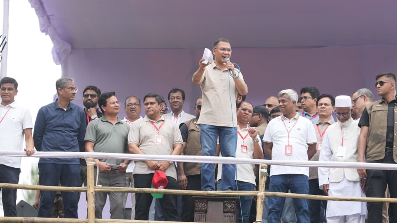 এলপিজি কার্ড বিতরণের ঘোষণা প্রধানমন্ত্রীর