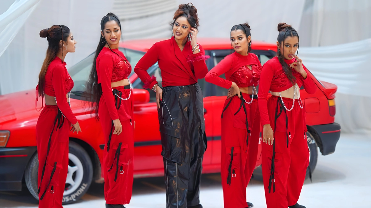 নোয়াখালীর আবেগে তৈরি ঐশীর ‘নোয়াখাইল্যা মাইয়া’