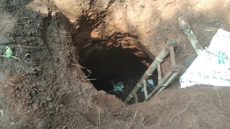 পরিত্যক্ত কূপে নেমে একে একে চারজনের মৃত্যু