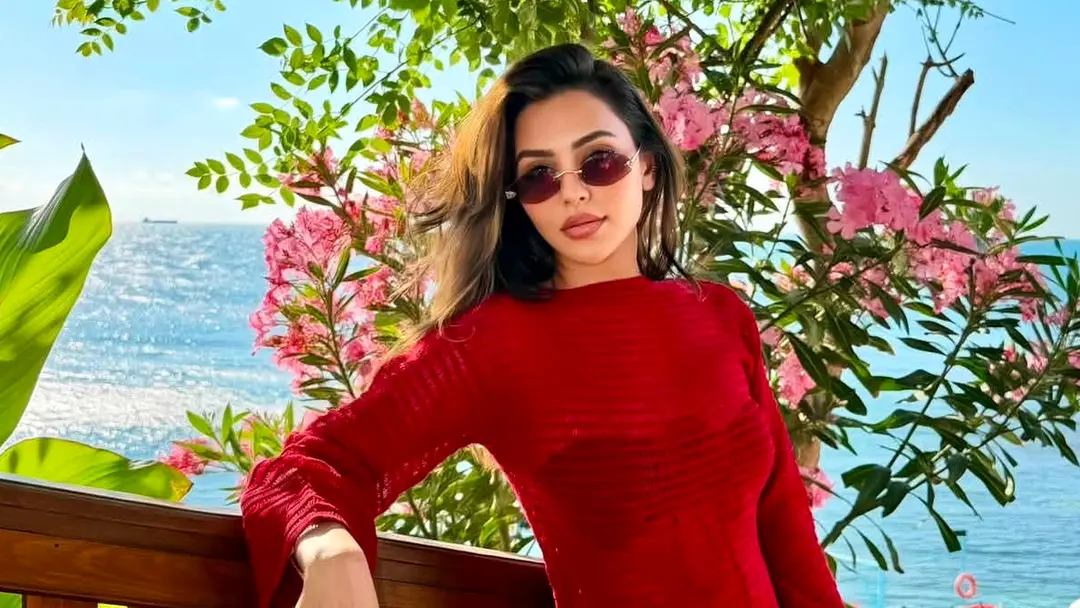 গানেও সাড়া পেয়েছেন ফারিয়া