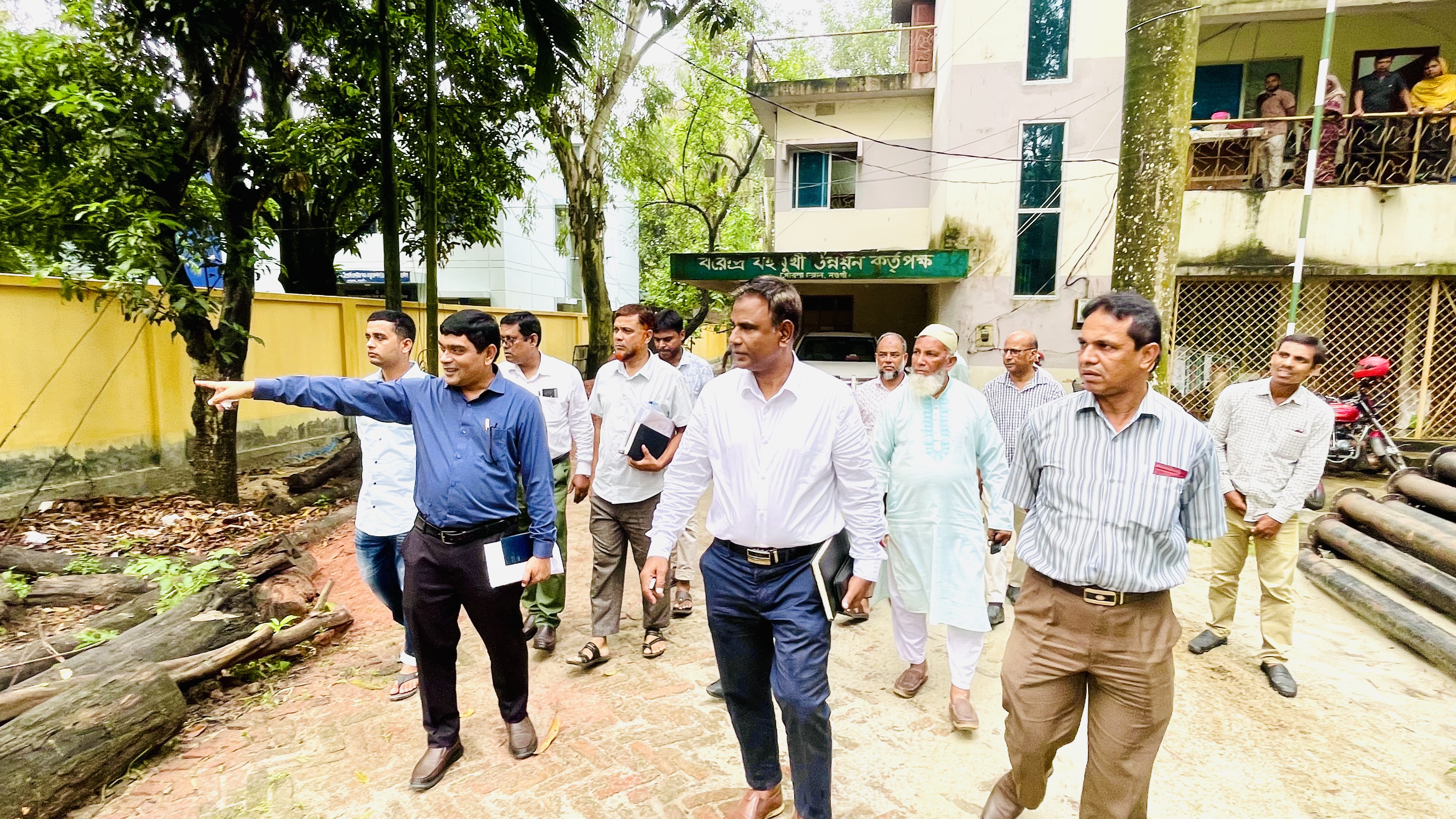 বিএমডিএ’র সেচ ব্যবস্থাপনা পরিদর্শন করলেন নির্বাহী পরিচালক
