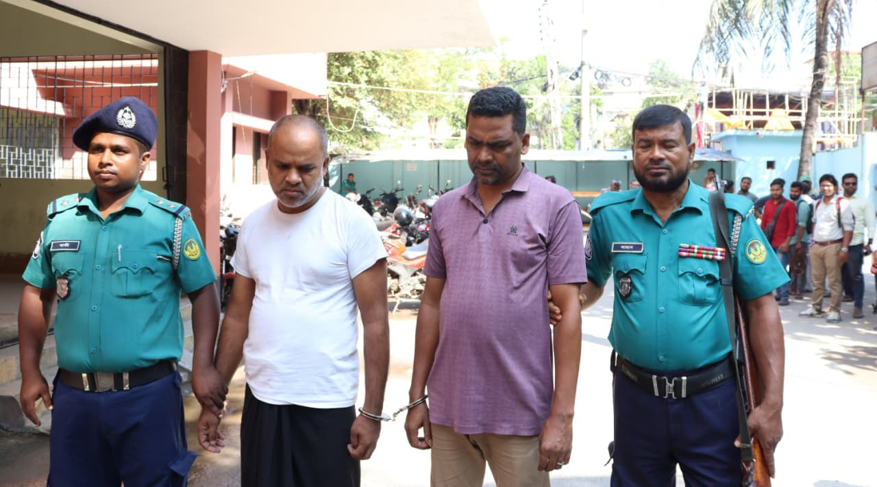 রাজশাহীতে জাল টাকায় স্বর্ণের চেইন আত্মসাৎ, ঢাকা থেকে গ্রেপ্তার ২