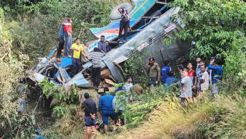 ভারতের উত্তরাখণ্ডে বাস খাদে পড়ে নিহত ৩৬