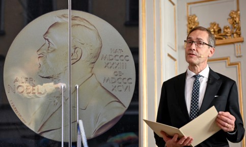 সাহিত্যে নোবেল পেলেন হাঙ্গেরীয় লেখক লাসলো