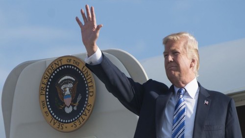 উড়োজাহাজ থেকে গাজার জিম্মি মুক্তির ‘লাইভ স্ট্রিমিং’ দেখছেন ট্রাম্প!