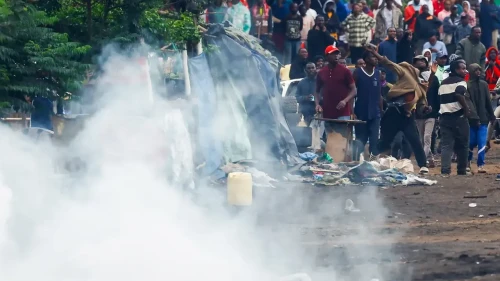 আফ্রিকার এক দেশে ব্যাপক সহিংসতা, নিহত ৭০০