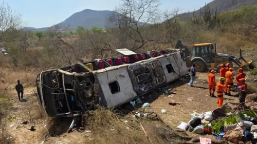 ব্রাজিলে বাস দুর্ঘটনায় ১৬ জন নিহত