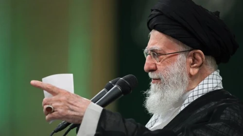 খামেনির অফিসে হামলা, তিনি এখন কোথায়?