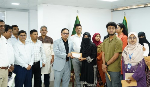 রাজশাহীর ১৫৭ দরিদ্র ও মেধাবী পেলো রাসিকের শিক্ষাবৃত্তি