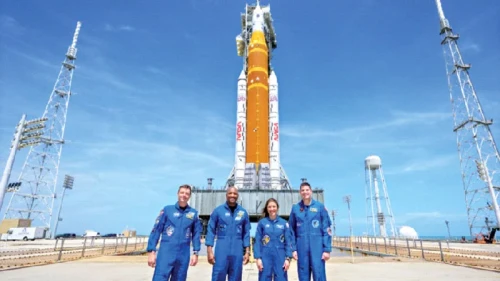 অর্ধশতাব্দী পর চাঁদের দিকে মানুষের যাত্রা