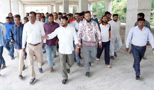 বিভিন্ন উন্নয়ন কাজ পরিদর্শনে রাসিক প্রশাসক