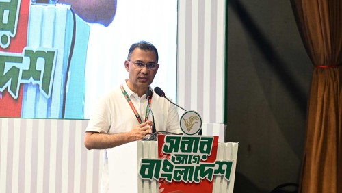 প্রতিশ্রুতি বাস্তবায়নে নেতাকর্মীদের সহযোগিতা চাইলেন প্রধানমন্ত্রী