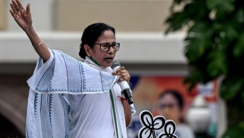বিজেপির বিরুদ্ধে লড়াই জোরদার করতে ইন্ডিয়া জোটের বৈঠক ডাকলেন মমতা