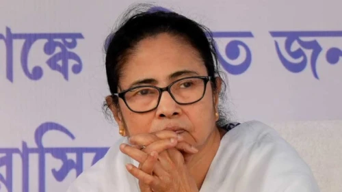 বাংলাদেশের হত্যাকাণ্ড নিয়ে মন্তব্যে মমতার নামে এফআইআর