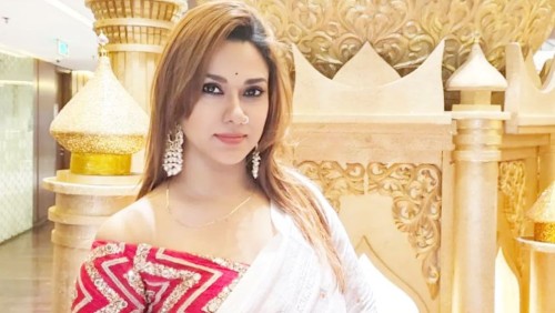 ‘কথিত স্বামী’ সমালোচনার জবাব দিলেন ববি