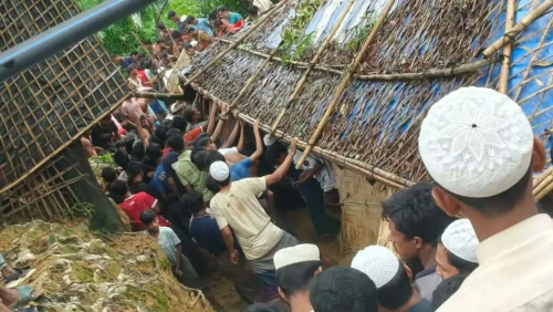 রোহিঙ্গা ক্যাম্পে পাহাড়ধসে ৩ মাদরাসা শিক্ষার্থী নিহত
