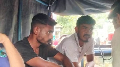 বাঘায় ডিবি পরিচয়ে বাড়িতে তল্লাশির পরদিন খেলনা পিস্তলসহ আটক ২