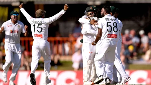 শেষ বিকেলে অস্ট্রেলিয়ার প্রতিরোধ, ৬৭ রানে এগিয়ে বাংলাদেশ