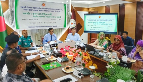 রাজশাহী বিভাগে সারের কোনো ঘাটতি নেই : বিভাগীয় কমিশনার
