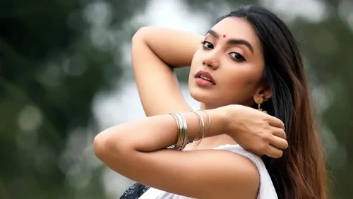 ভেনিস উৎসবে যাচ্ছেন সুনেরাহ