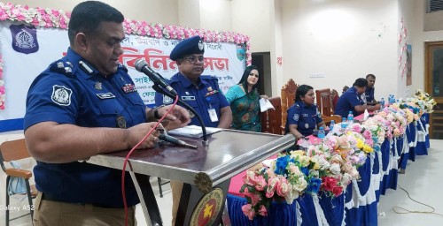 স্কুল ছুটির সময় সড়কে পুলিশ টহলের নির্দেশ রাজশাহী ডিআইজির