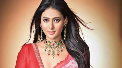 যে কারণে সিনেমা ছাড়লেন নায়িকা অধরা