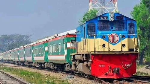 দুর্গাপূজায় ৫ ট্রেনের অফ ডে বাতিল