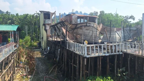 কক্সবাজারে রিসোর্টে আগুনে প্রাণহানি বেড়ে ১০