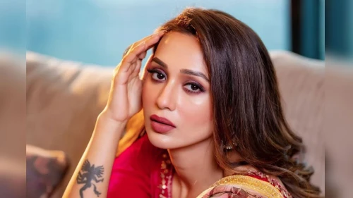 বিয়ের পিঁড়িতে বসছেন মিমি!